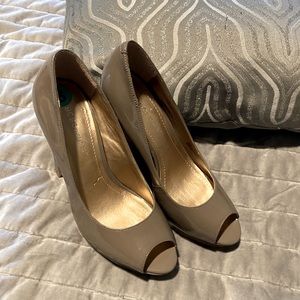 BCBG Taupe Heels Size 8